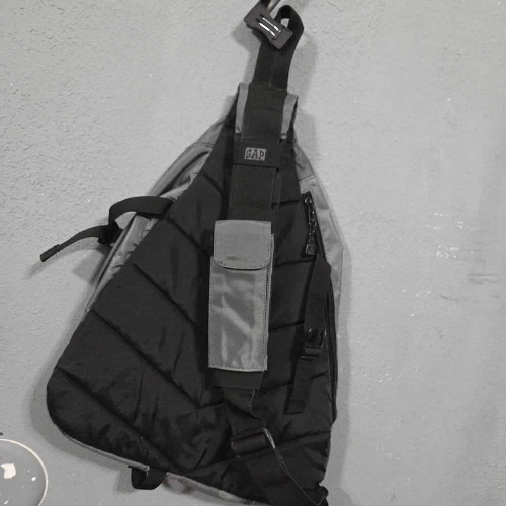 Vintage Gap Summit 99 Sling Bag Grey Nylon One Shoulder Techwear Backpack Y2K